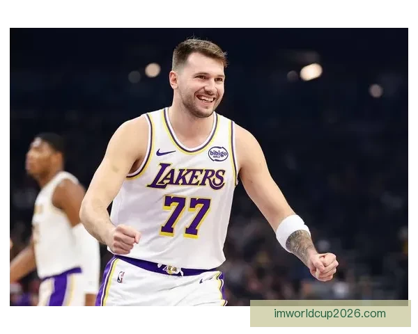 雷迪克称会申诉东契奇技犯并看好布朗尼未来发展潜力